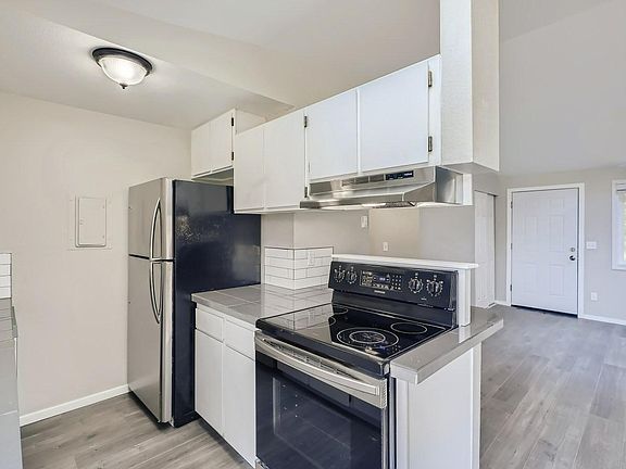 3rd image of 209 E 36th St APT A