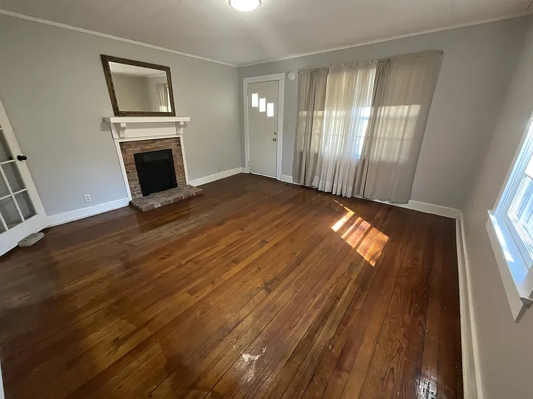 1214 Spring St — Photo 12