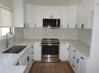 6962 N Lindley Ave, Reseda, CA 91335