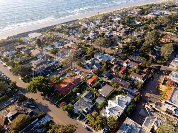 220 11th St, Del Mar, CA 92014