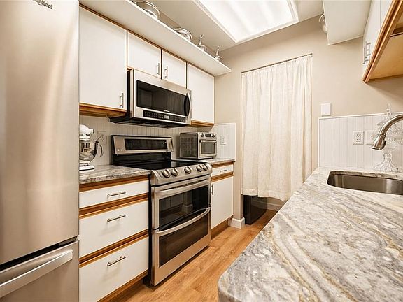 5th image of 705 Rapidan River Ct APT E
