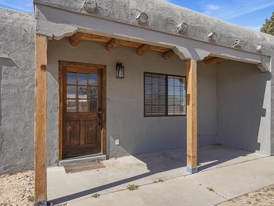 1st image of 1313 Sara Rd SE