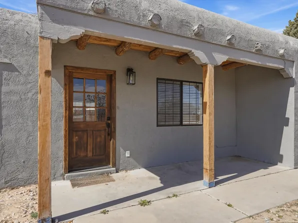 1313 Sara Rd SE, Rio Rancho, NM 87124