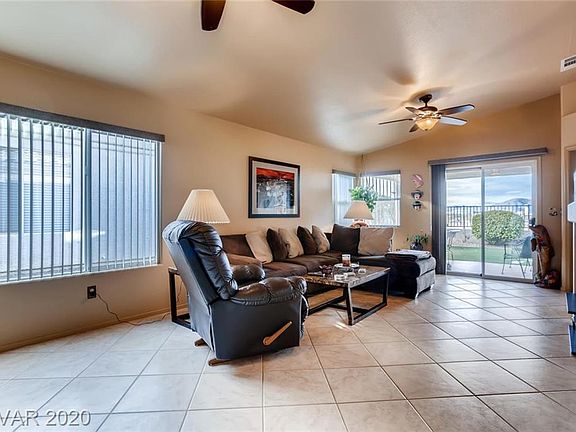 4th image of 1521 Dusty Canyon St