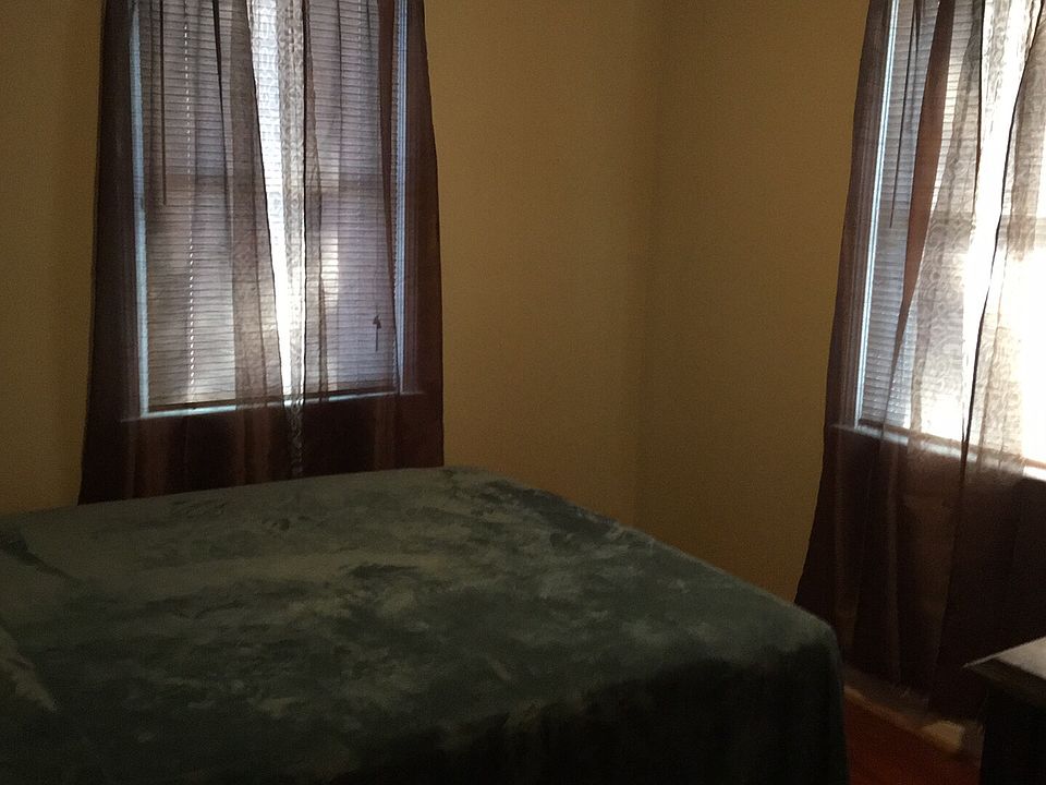 1st image of 1414 Woodside Dr