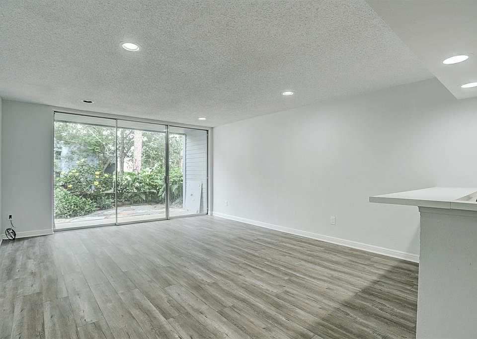 1st image of 12500 Melville Dr APT 126