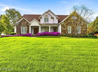 6805 Windham Pkwy, Prospect, KY 40059