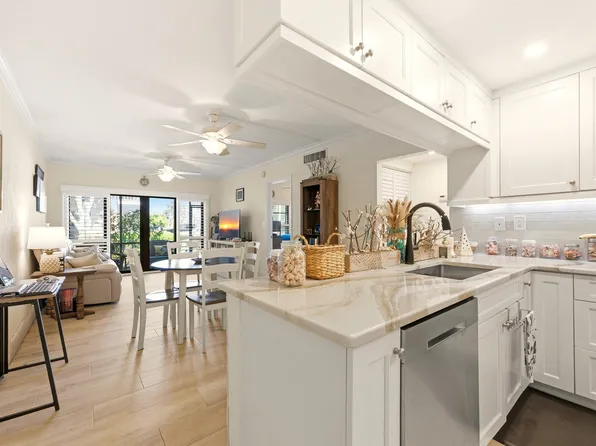 17 N Collier Blvd #N-107, Marco Island, FL 34145