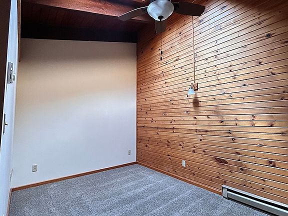 5th image of E6270 866th Ave APT 502