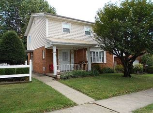 6th St, Moundsville, WV 26041