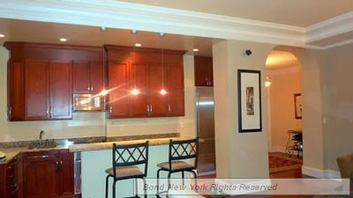 Sold by Bond New York | media 11