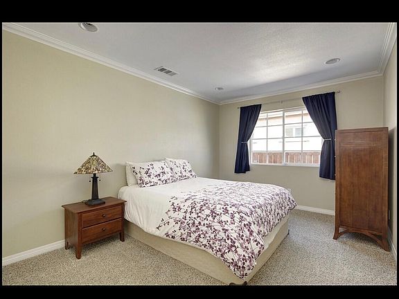5th image of 3521 Marlborough Ave