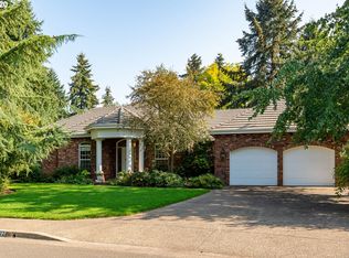 2372 Park Grove Dr, Eugene, OR 97408