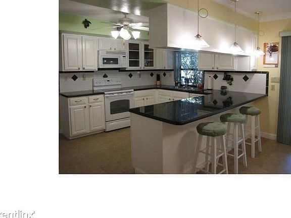 4th image of 8765 SW 176th Ter
