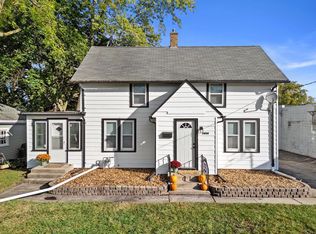 1206 15th Ave, Union Grove, WI 53182