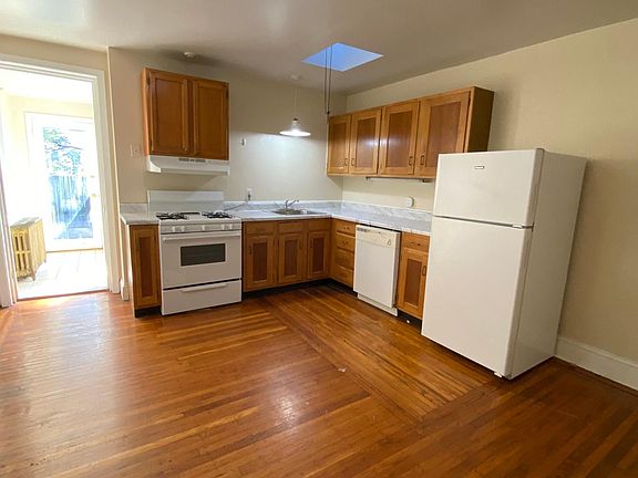 2nd image of 3414 Race St #2