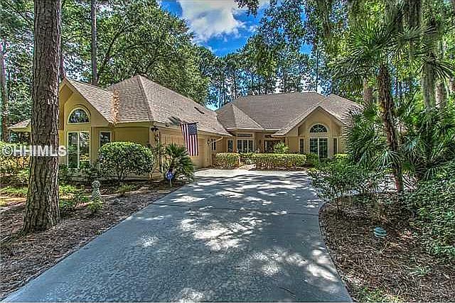 2nd image of 12 Oyster Shell Ln