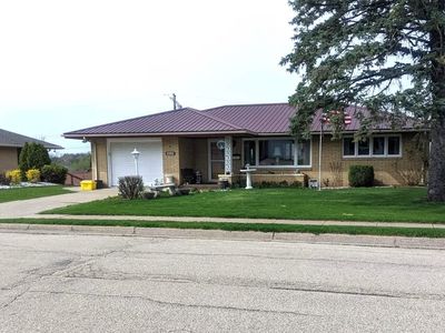 3049 Westmore Dr, Dubuque, IA, 52001