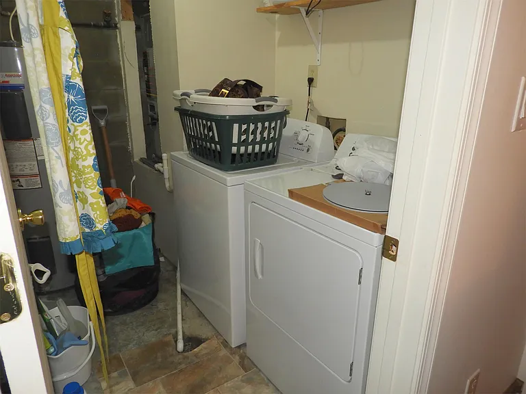1803 Inglewood Dr — Photo 11