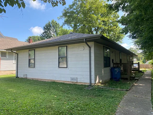 1208 N Summit Ave #A — Photo 14
