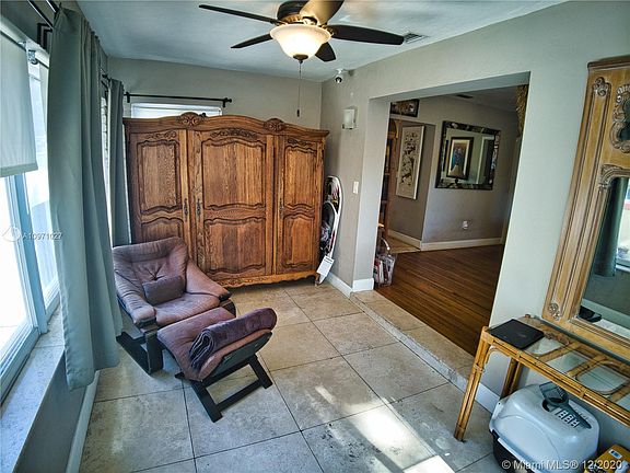 2nd image of 189 NW 89th St