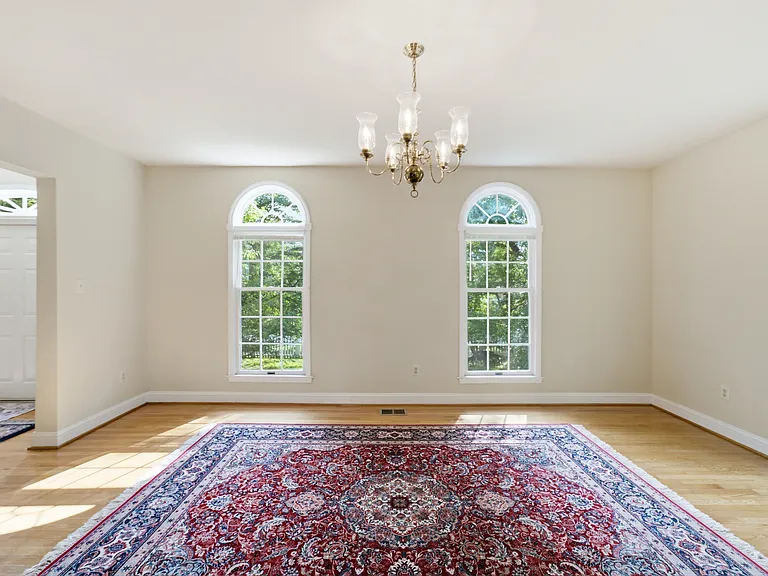 2725 Oldewood Dr — Photo 11