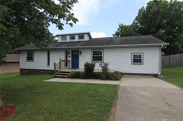 1st image of 203 King George Ln