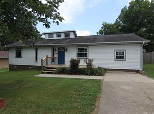 203 King George Ln, Gastonia, NC 28056