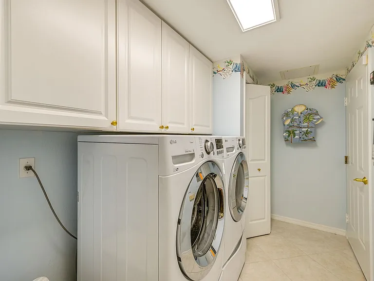 Laundry Room Cabinet