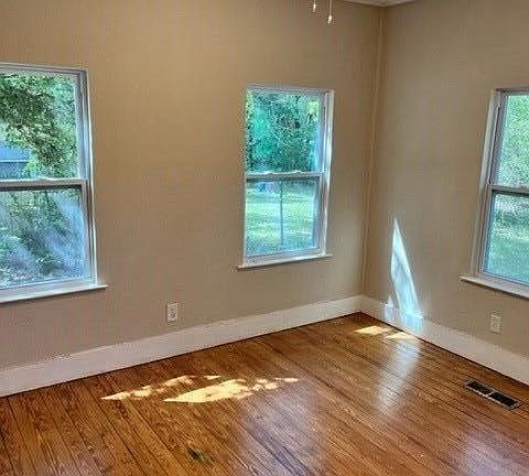 5th image of 1510 Myrtle Dr