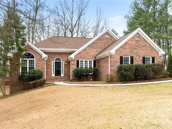 556 Medalist Way SE, Conyers, GA 30094