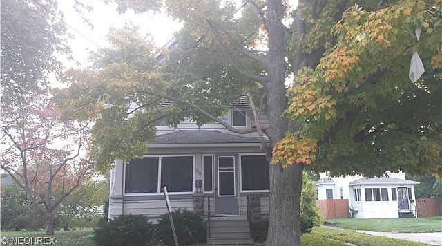 1st image of 2327 Kelly Pl