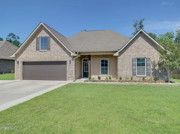 1006 Castine Pointe Blvd, Long Beach, MS 39560