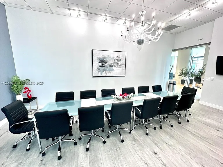 300 S Biscayne Blvd #T-3702 — Photo 39