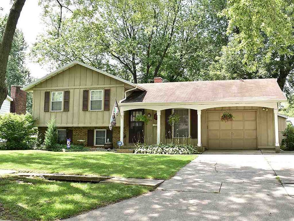 1st image of 409 James Pl