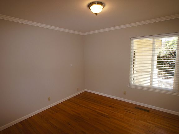 2nd image of 5502 Taft Dr