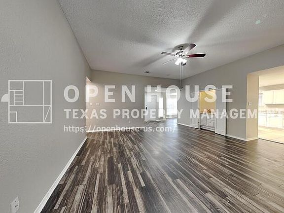 3rd image of 1327 E Branch Hollow Dr