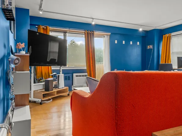 1065 Vermont Street image 6 of 27