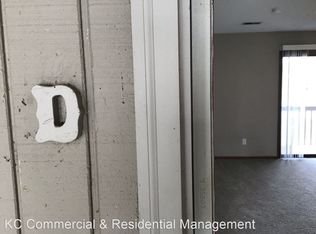 209 W Main St UNIT D, Smithville, MO 64089