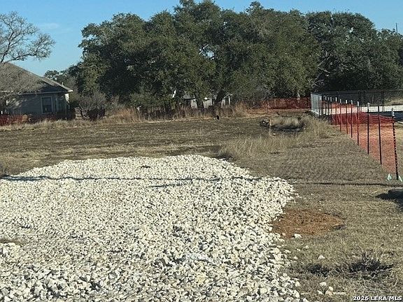 3rd image of 107 Serapia Garza LOT 386