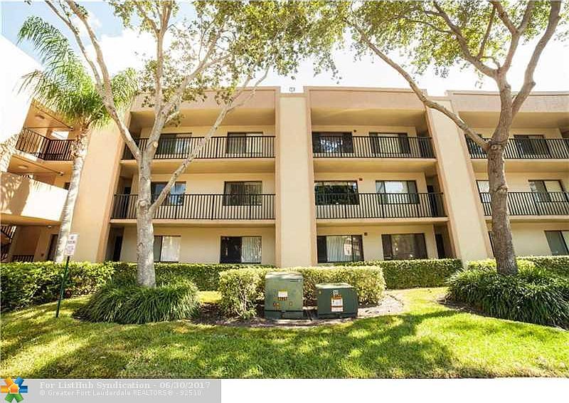 1st image of 10530 E Clairmont Cir #210