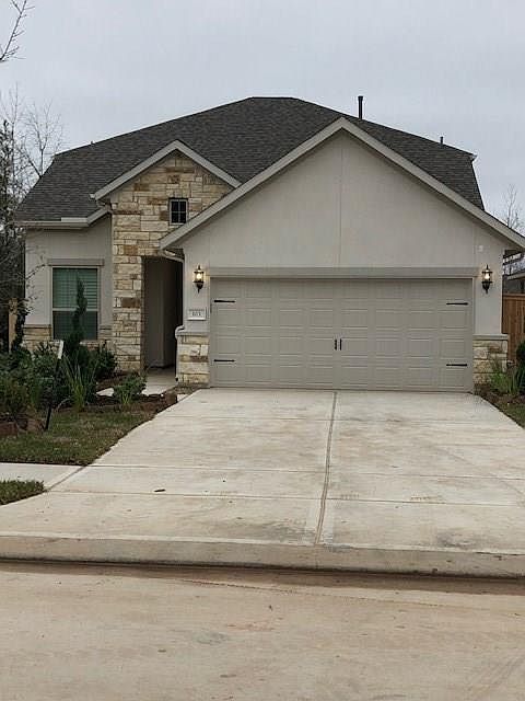 1st image of 103 Wild Wisteria Ln