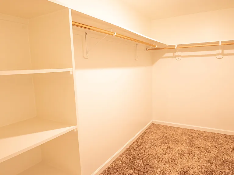 5388 Greenridge Ln — Photo 15
