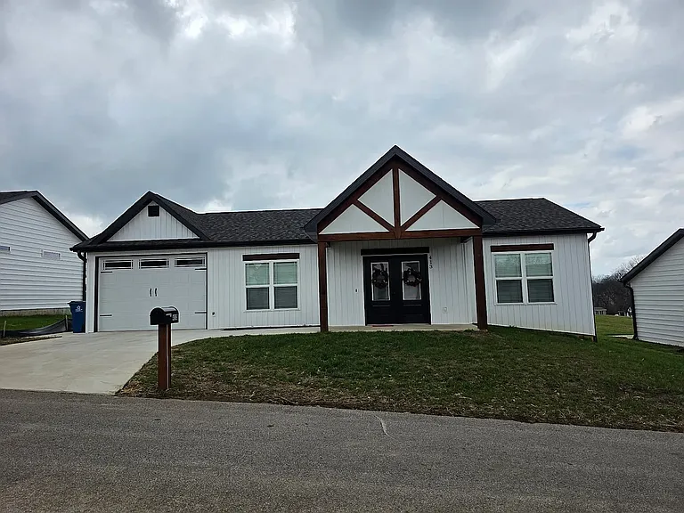 469 Magnolia Rdg — Photo 3