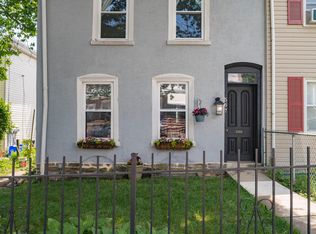 567 Dupont St, Philadelphia, PA