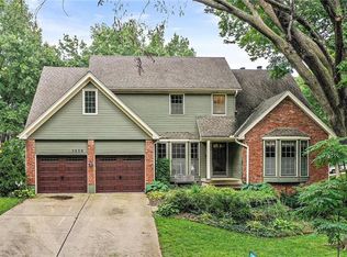 9638 W 116th Ter, Overland Park, KS 66210