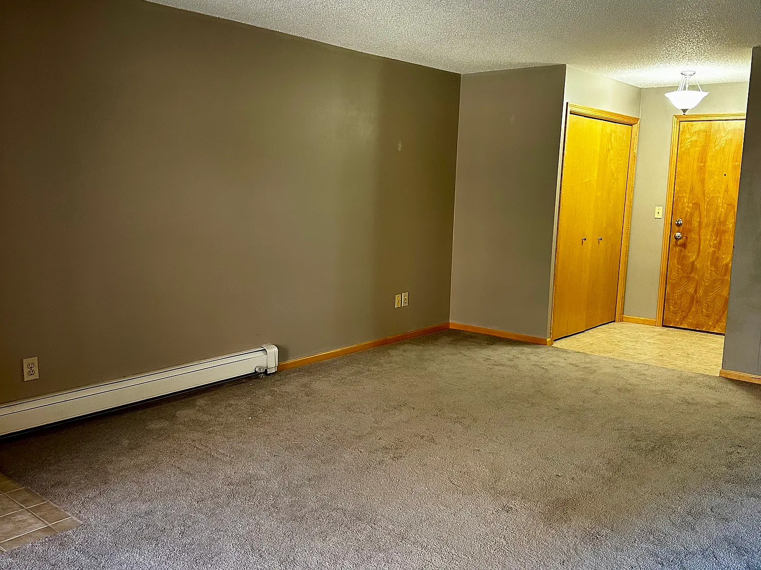 1400 Dakota Avenue S — Photo 4