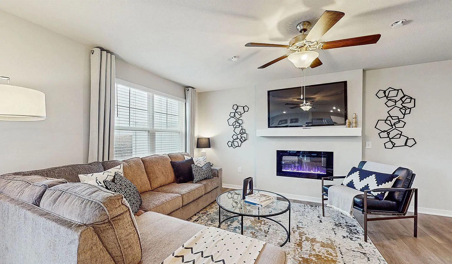Brixin Townhomes at Sunset Meadows — Photo 4