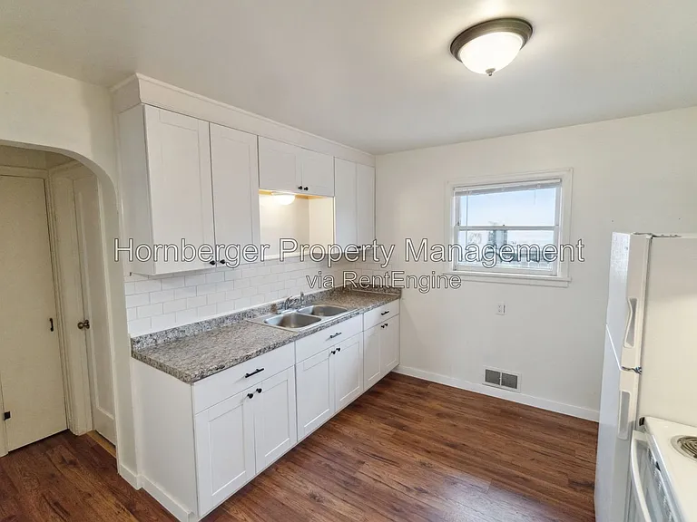 11 E Rich Ave #1 — Photo 31