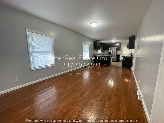 2nd image of 411 N Francis Ave